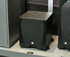 JBL STUDIO 550P 560P Home Theater Pointing Subwoofer New Warranty