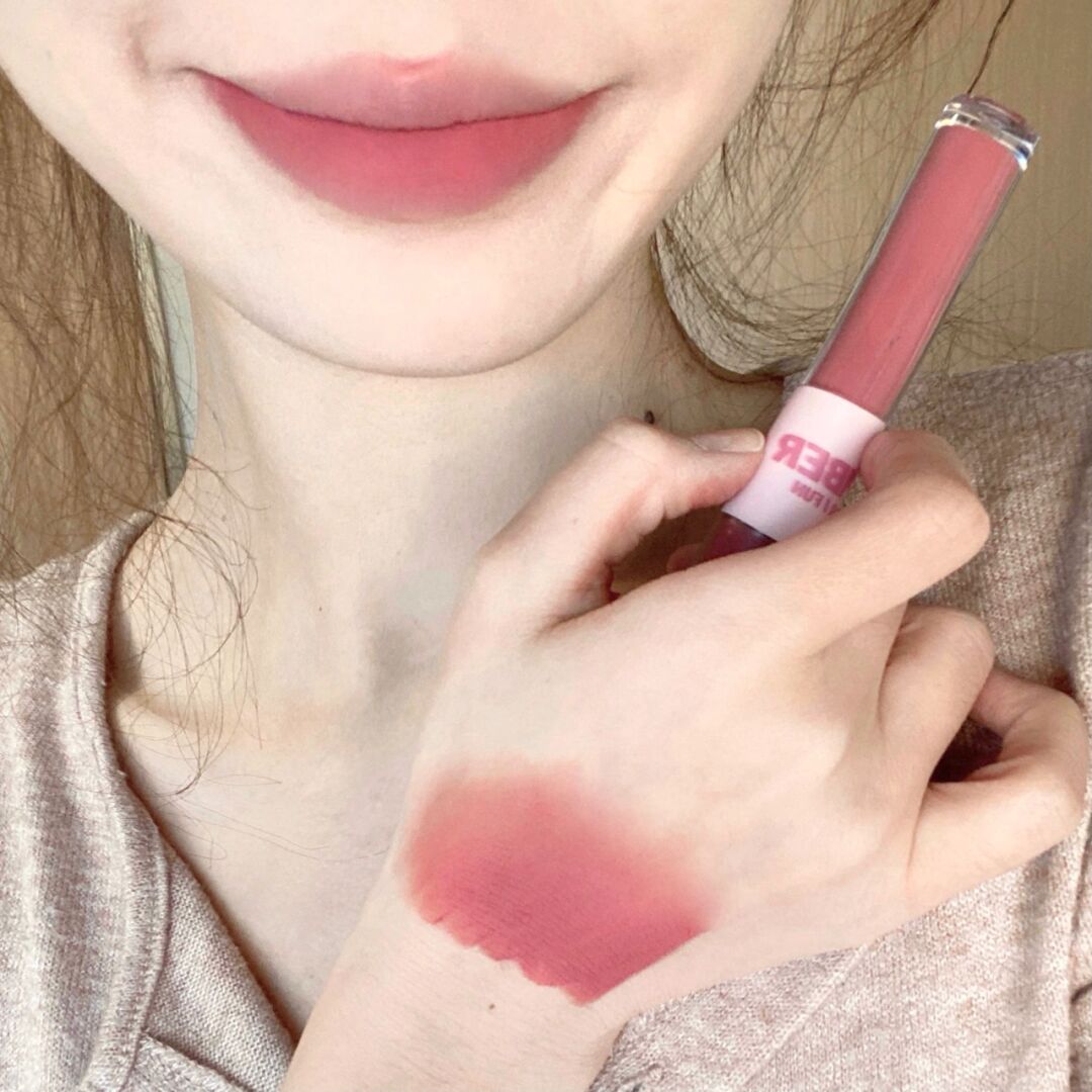Tender girl is really high school student Limemember double lip glazed lip lip honey FUN05 superimposed
