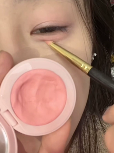 Дать лживый шелкочный червя, конопля черного кролика, румяна, грязь, порошок, девчонка нежная порошковая тень.