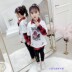 Girls Mùa xuân Outfit 2020 mới Trẻ em ăn mặc Hàn Quốc Hai Mang áo dài tay hoạt hình ngắn tay áo thun hai mảnh bộ. 