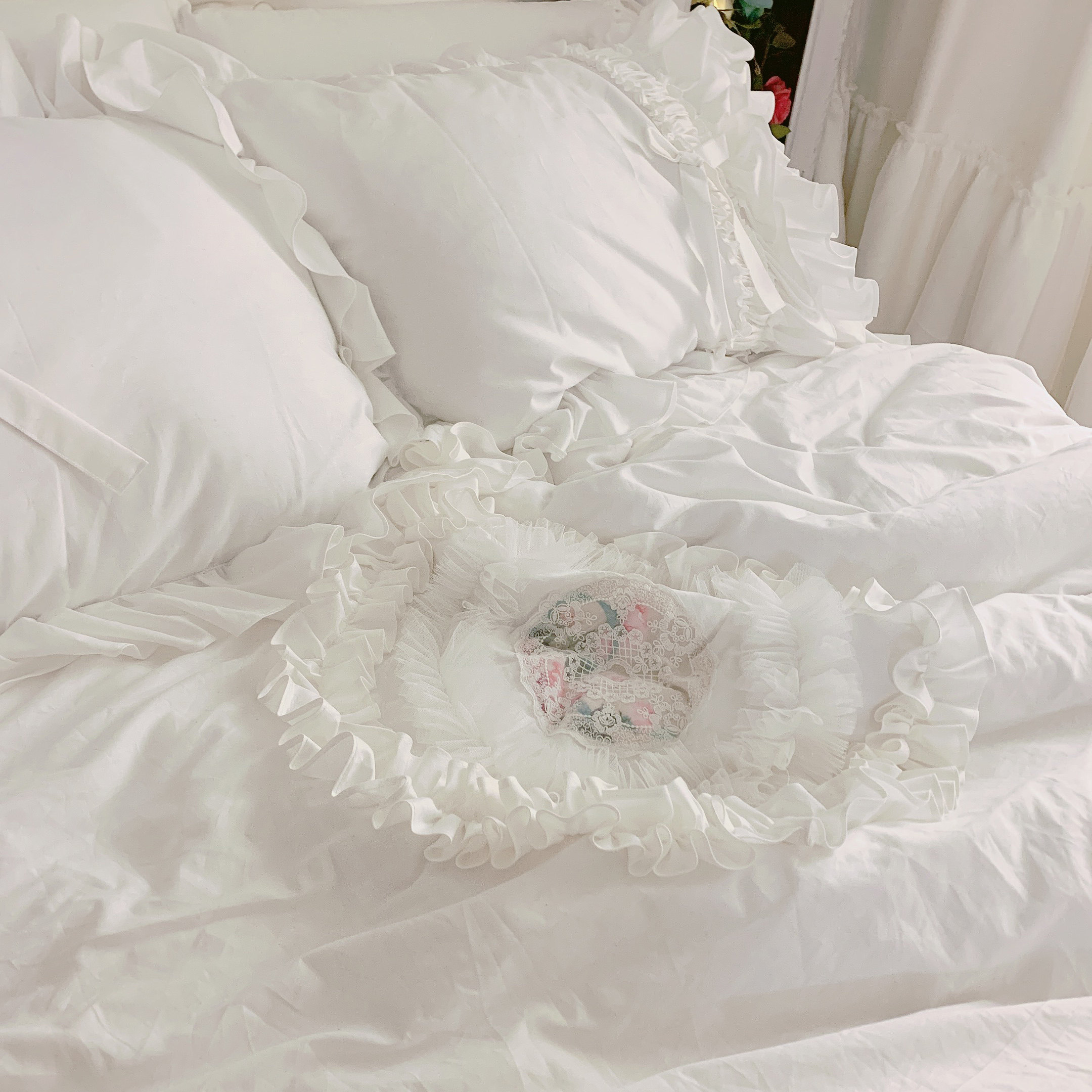 Princess bedding Lace ins bedding bedding four-piece cotton bedding Four-piece American light luxury wedding white