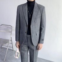Gentlemans cold and crisp wool herringbone fabric slim double-button suit for men XZ817 P240