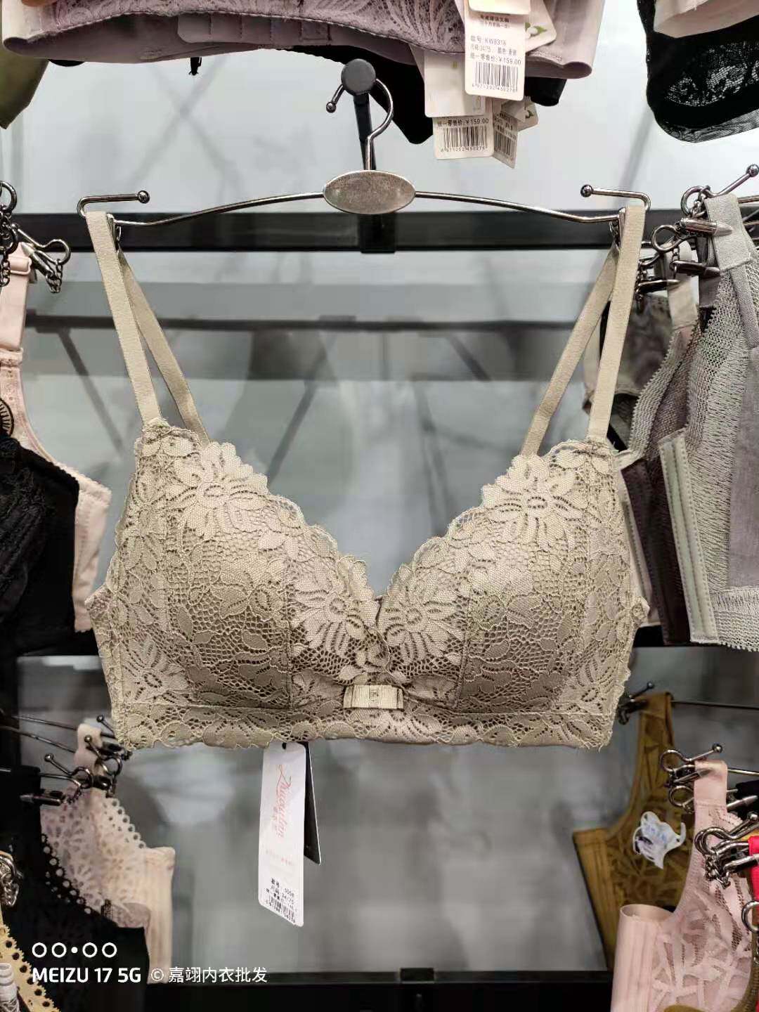 New Chapo Leland 6058 No steel ring to woo the bra lady thin cup lace sexy comfort underwear-Taobao