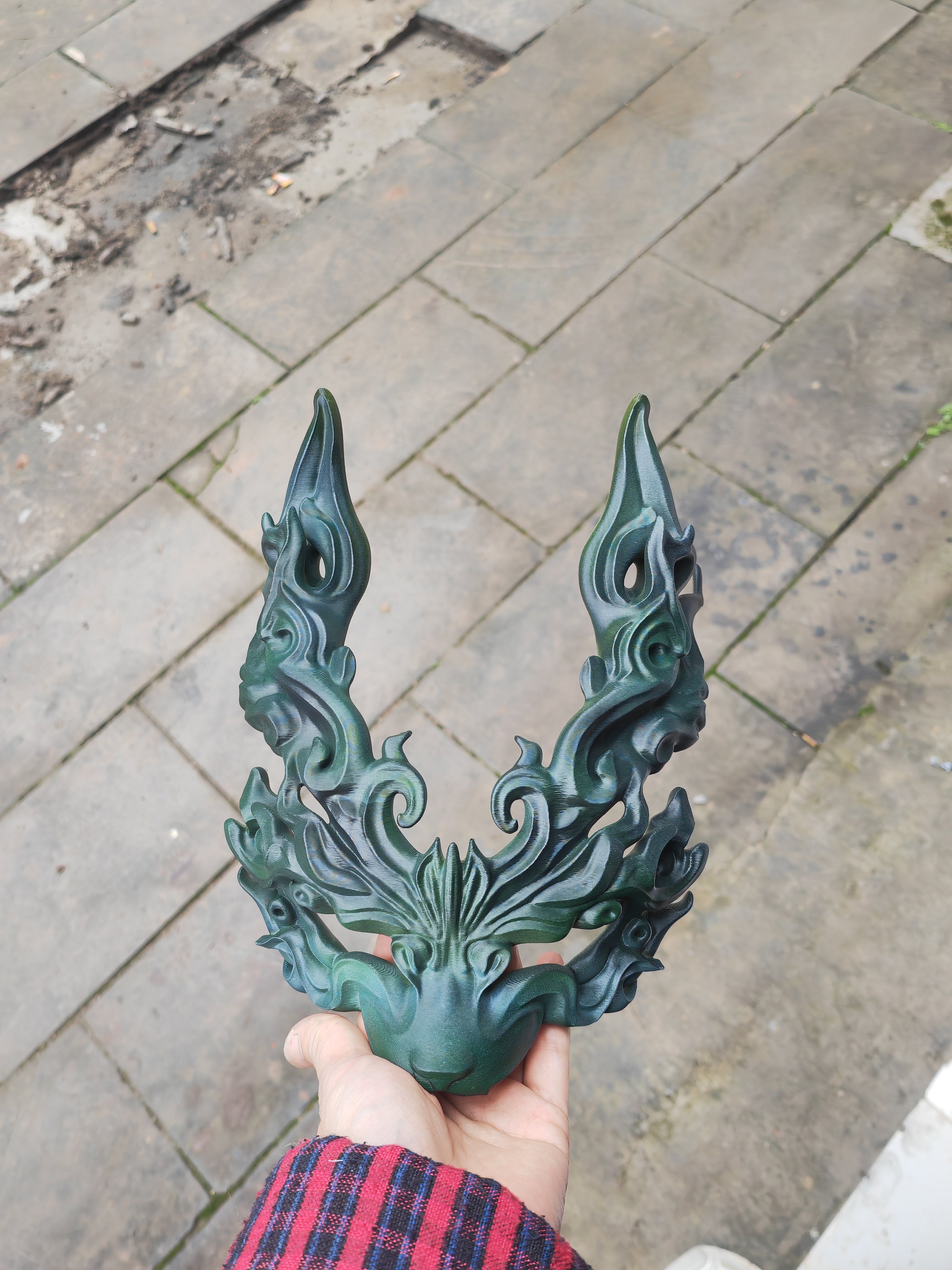 在庫あり：月夜歌うさぎと火狐のお面、実寸大。