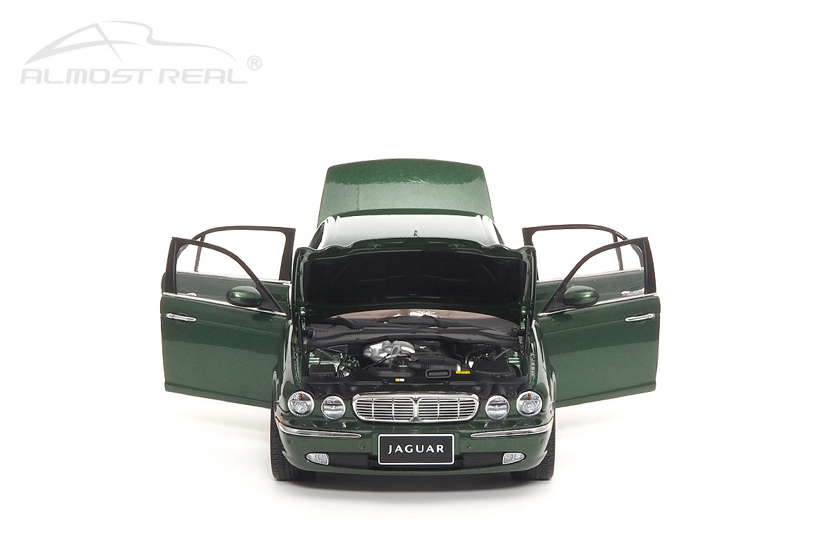 1:18 Scale AR Almost Real Jaguar XJ6 X350 Metal Diecast Car Model