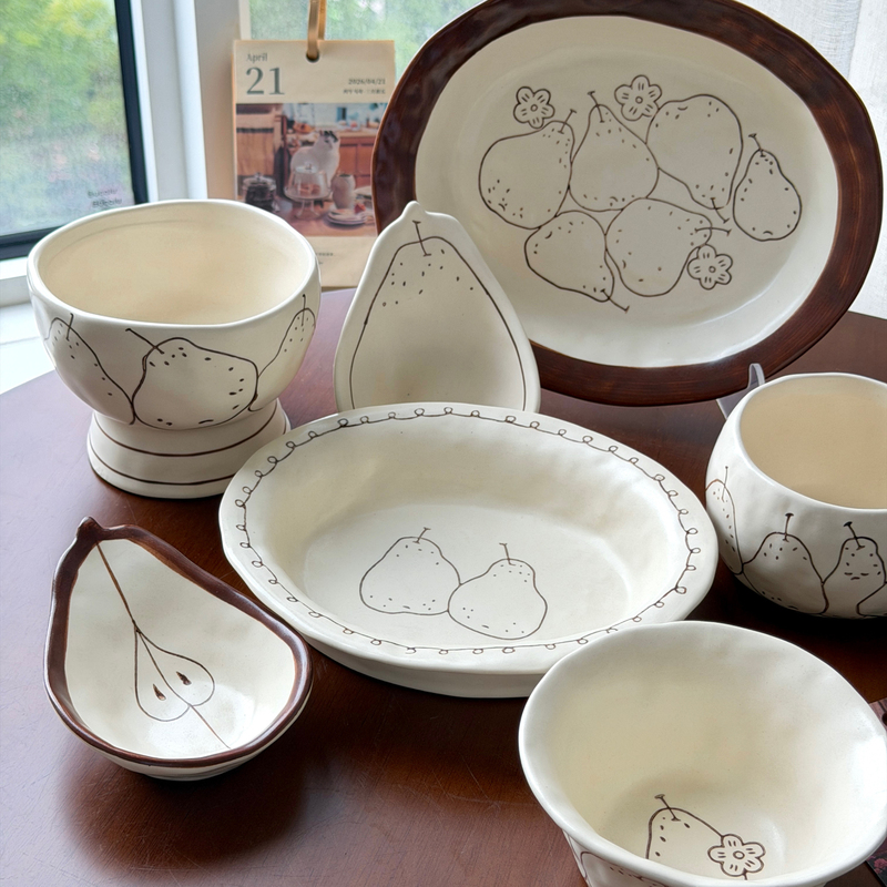 Underglaze Color Hand-Painted Japanese-Style Ceramic Tableware Set for Home Use, Including Bowls, Plates, Rice Bowls, and Individual Serving Dishes Underglaze Color Hand-Painted Japanese-Style Ceramic Tableware Set for Home Use, Including Bowls, Plates, Rice Bowls, and Individual Serving Dishes