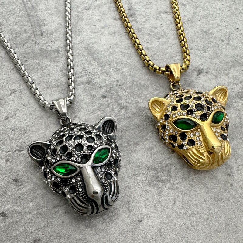 European and American Hip-Hop Green-Eyed Cheetah Head Zircon Pendant Necklace for Couples, Men and Women, Light Luxury Jewelry, Sweater Chain, Trendy