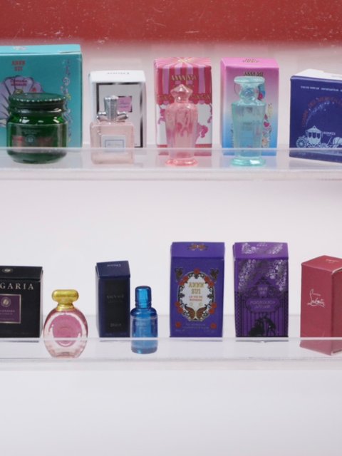 Too small to open mini mini food play small toy perfume model obi house Anna Shuo Dandi Oh R7