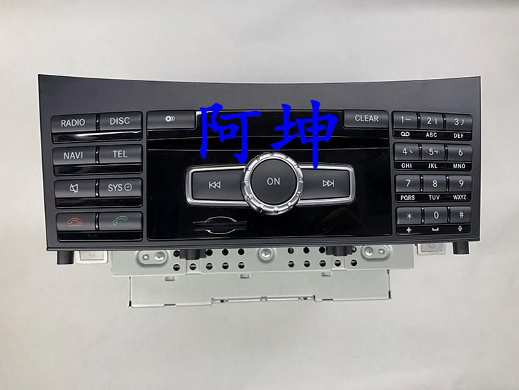 Suitable for Pennsylvania E-Class E260E300E350CLS350 Audio 6 disk CDVD hard drive navigation host