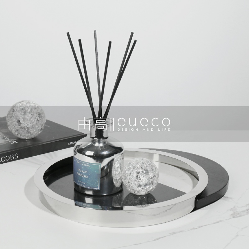 Minimalist modern creative black and white splice tray sample house display center showroom Tabletop Pendulum table Dining Room Table table containing tray