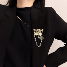 Western style collar camellia pin style brooch, new trendy chest in 2024