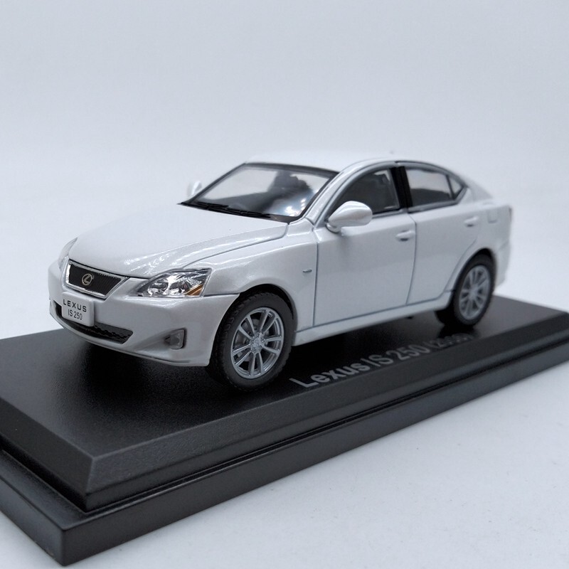 1:43 Hachette Alloy Car Model Lexus Is 250 Boxed 1:43 Hachette Alloy Car Model Lexus Is 250 Boxed