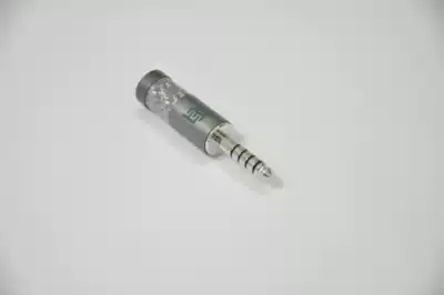 American Eidolic 4 4mm Rhodium-plated anodized aluminum Carbon Fiber Balanced Headphone Plug