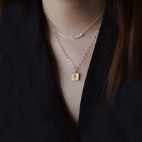 Квадратная подвеска из жемчуга