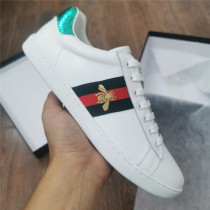 2022 New Small Honeybee Small White Shoes European Station Genuine Leather Tide Shoes Embroidered Bull Leather Casual Shoes 100 Hitch Shoes