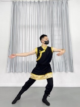 The mens Tibetan dance costumes set to do the combined practice to serve ethnic minorities to perform the art examination folk grand northern dance new