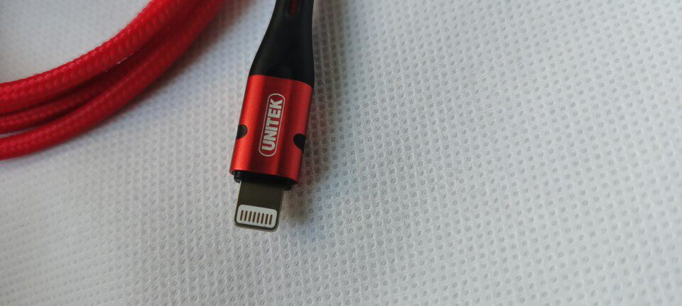 Superior dark blue avenue mobile phone line charging line pure copper