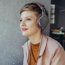 Audio Technica Iron Triangle ATH-MSR7b high resolution portable balance connection headset