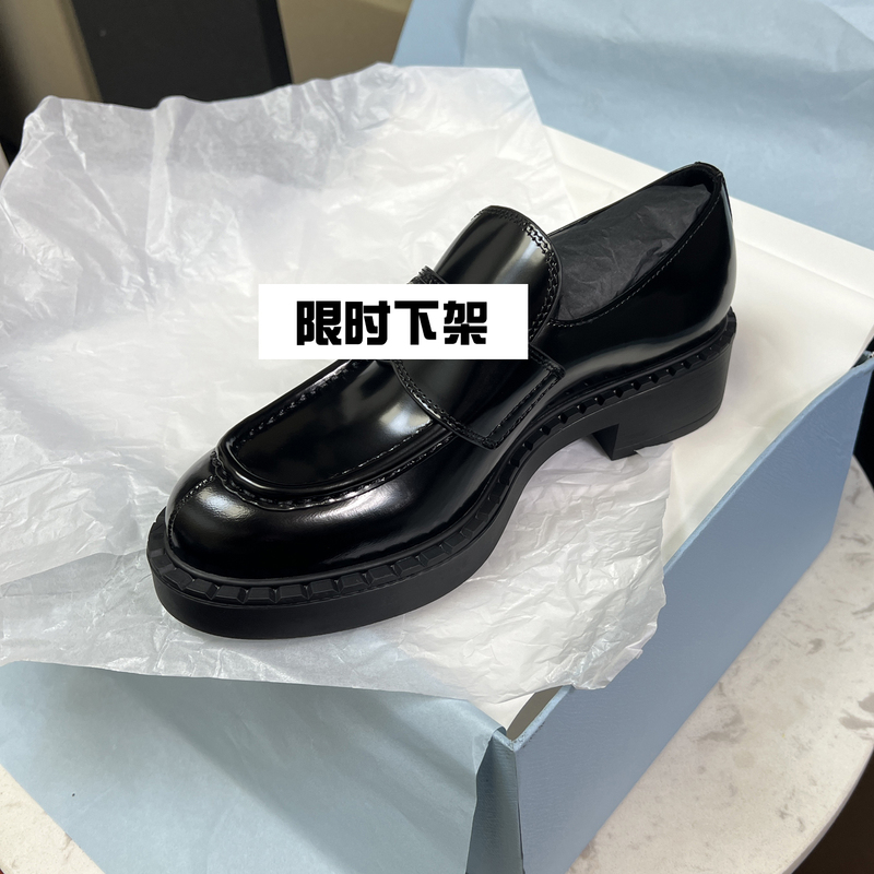 【High-End Craftsmanship】The Details Are Flawless... They Make Your Legs Look Longer and Straighter... Versatile and Stylish Women's Shoes