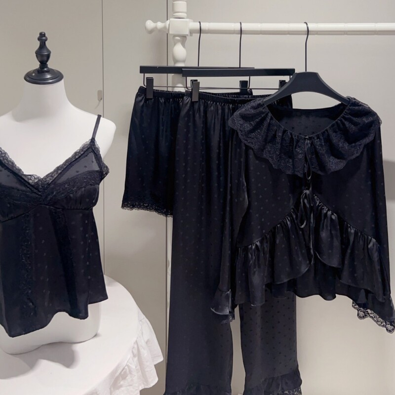 Four-Piece Pajama Set for Women, Internet Celebrity Style, Palace Style, Spring and Autumn, Ins Style, French Retro Lace, Sexy Spring Loungewear Set Four-Piece Pajama Set for Women, Internet Celebrity Style, Palace Style, Spring and Autumn, Ins Style, French Retro Lace, Sexy Spring Loungewear Set
