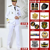 Белая куртка + брюки + 10 аксессуаров – белая шляпа – простые плечи.