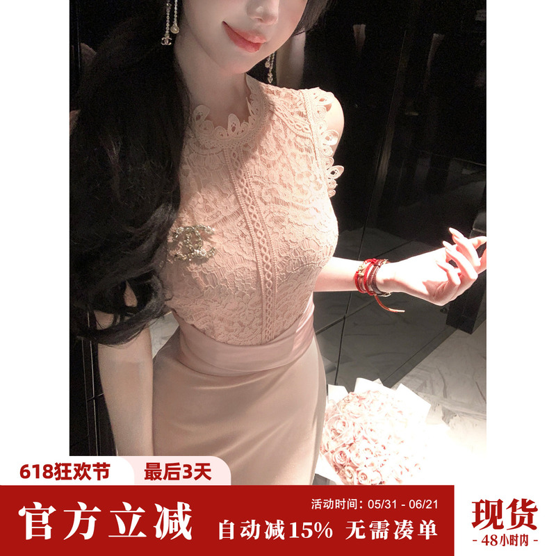 Sun Yaqiao [Fragrant Scent] Lace Patchwork High-Waisted Satin Girdle Dress