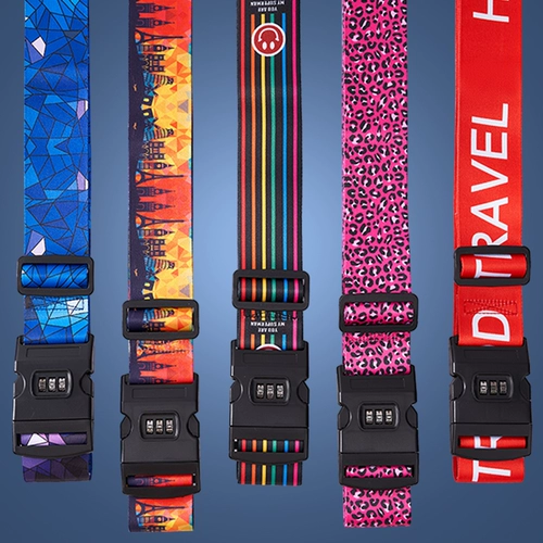 Чемодан, ремень, пакет, длинная резинка для крепления багажа