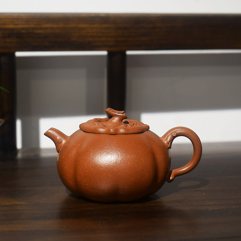 Famous Yixing purple clay pot Fidelity Chen Zhen Quan handmade persimmon round pot raw ore old red mud pure handmade persimmon pot