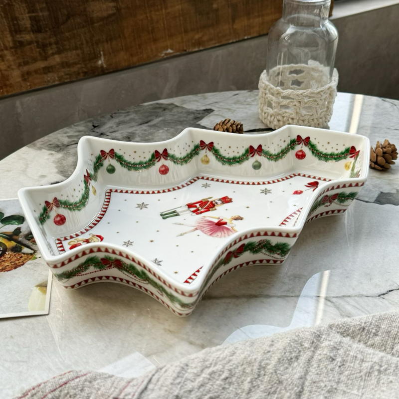New Christmas Tree-Shaped Nutcracker Dessert Plate, Perfect for Home Decoration, Salad Plate, Exquisite