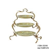 Три -слойная фруктовая тарелка