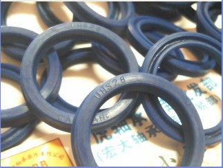 UHS28 28 28*35 5*5 28x35 5x5 Hydraulic oil seal inner diameter 28 outer diameter 35 5 height 5 mm