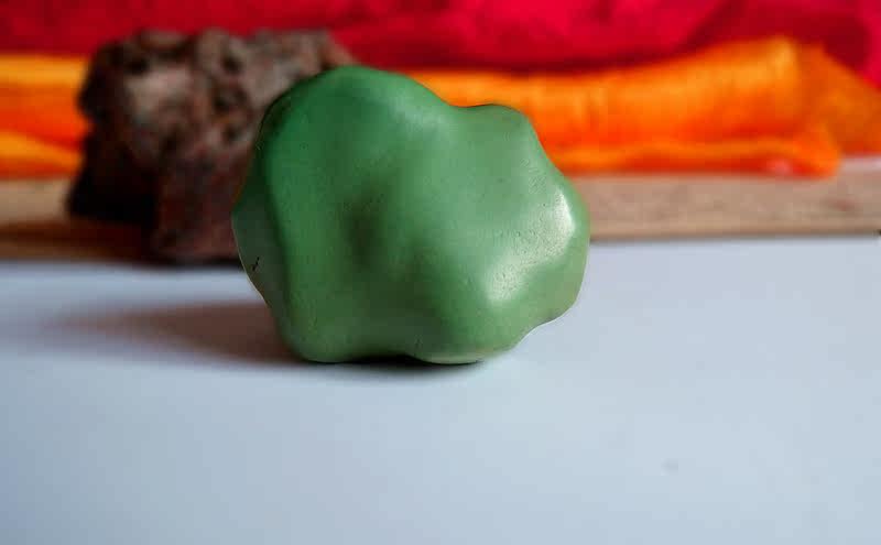 Tibetan old turquoise beads burst old apple green no iron wire Tibetan big turquoise beads