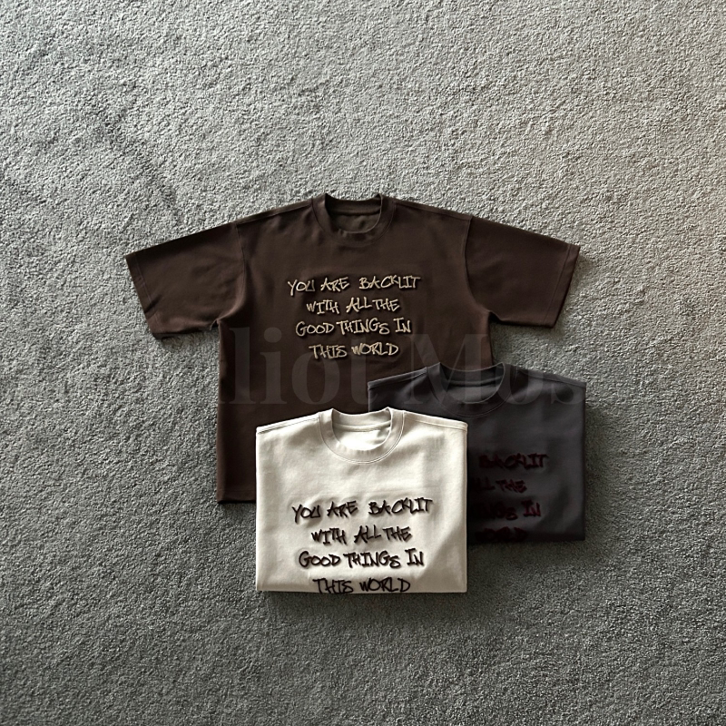 Uncle Elliot Mos Recommends: Toothbrush Embroidery~ Three-Dimensional Velvet Feel Round Neck Short-Sleeved T-Shirt