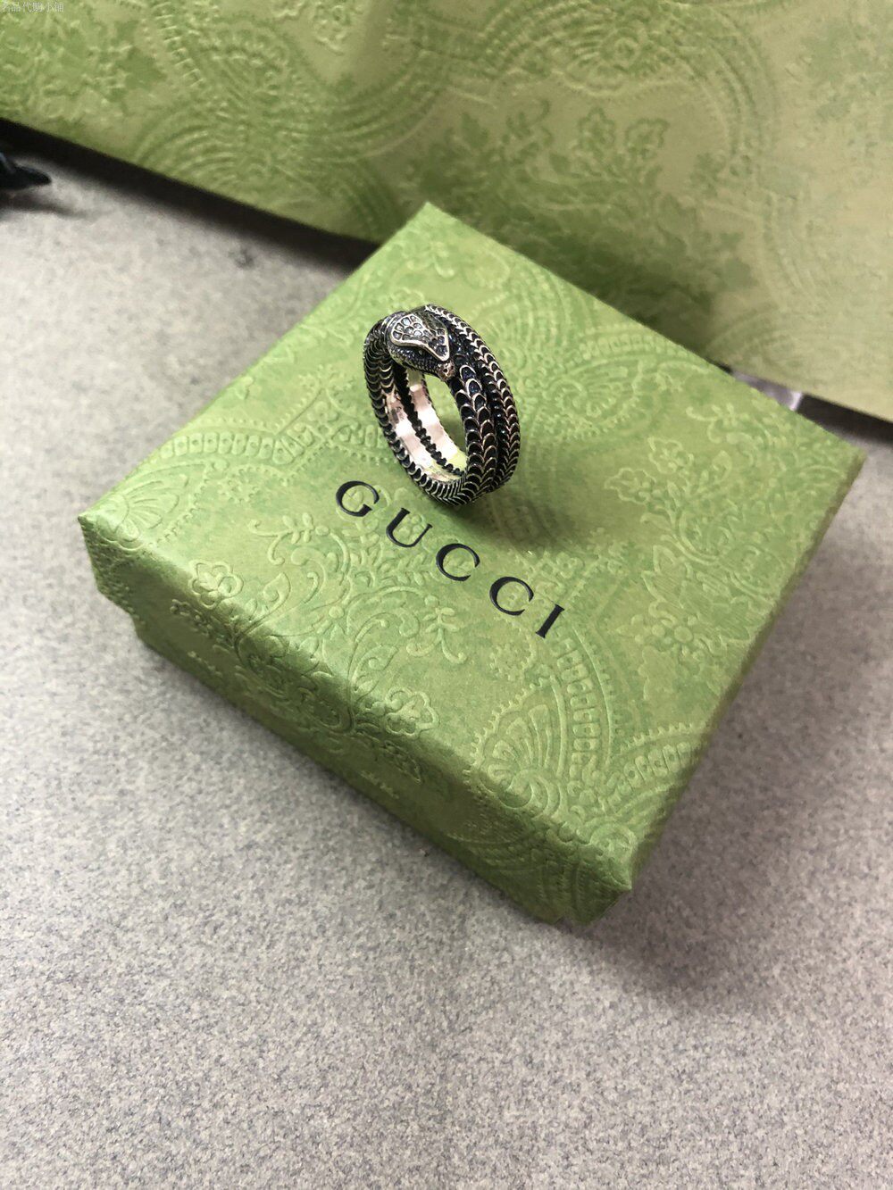 正品代购古奇gucci 灵蛇戒指纯银做旧生肖男款戒子