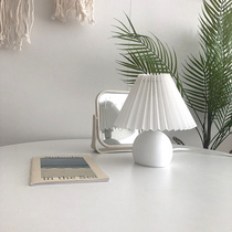 Medieval Vintage fold lamp ins cream color pleated table lamp Korean blogger recommends bedside desk porch light