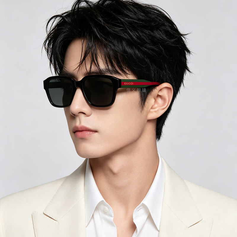 Gucci Sunglasses Gg2120Sa New Classic Red and Green Logo Rectangular Frame Unisex Sunglasses