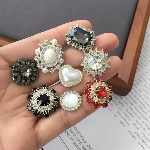 Высоко -громкий жемчужный катюр цветок в форме металлической пуговицы кардиган кардиганский фур.