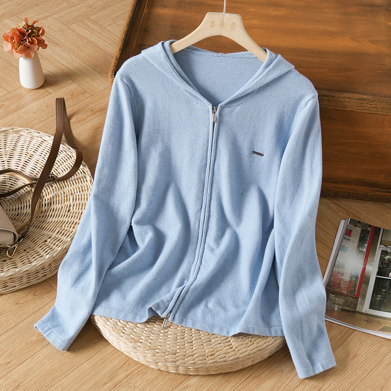 Xiangyongzi【Warm Sheep】Long-Sleeved Cashmere Knitted Cardigan with Hood, Zipper, Loose Sweater Jacket, Autumn 2026
