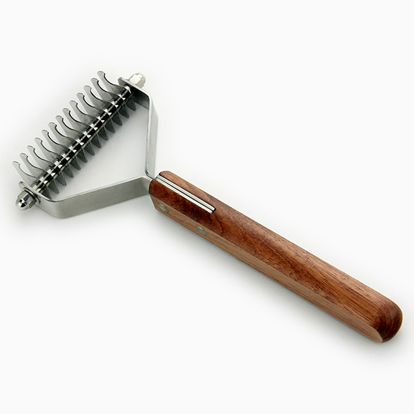 Special Pet Scraping Hair Drescomb in Meadden Stadium Multi-size optional in a whole hair comb