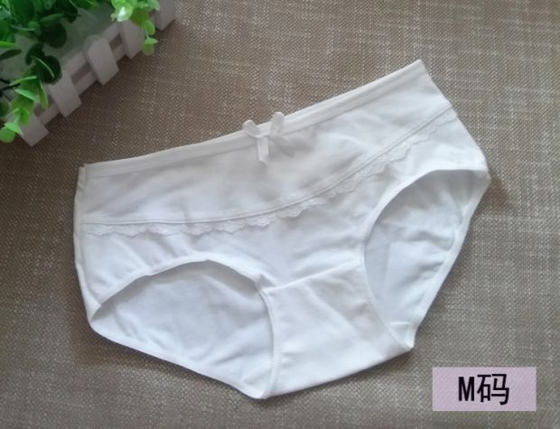 Cotton nguyên chất đồ lót màu trắng rắn màu sáng màu của phụ nữ bông tam giác đồ lót thấp eo trắng hộp quà tặng phụ nữ quần xì áo vú