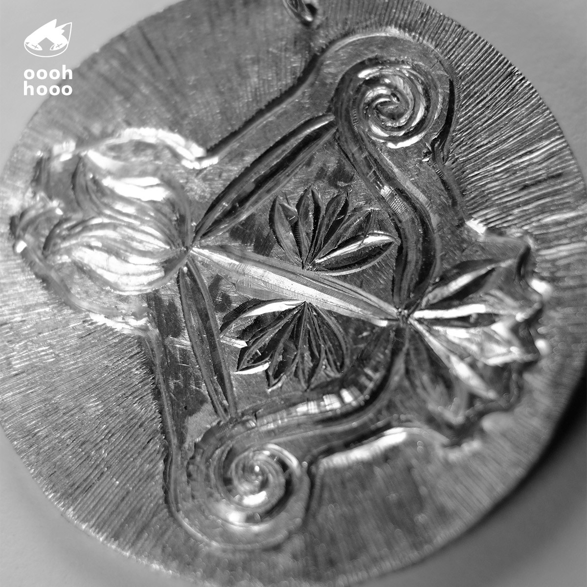 товар из китая ooohhooo手工雕金作明佛母鲜花弓箭s925银吊坠种子字项链银项坠