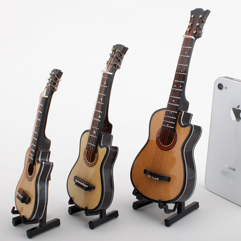 Mini musical instrument Classical guitar model Home Ornament Swing Accessories Birthday Gift Craft Gift Pendulum
