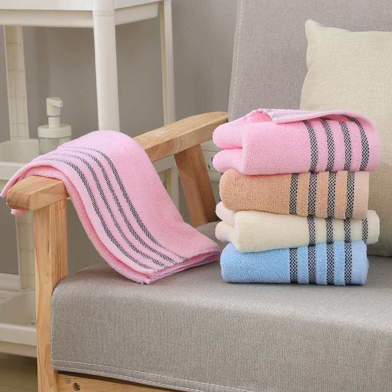 Weak twisted yarn towel thickened and absorbed water speed dry and pure colored towel. Soft daily washing face towel is customized