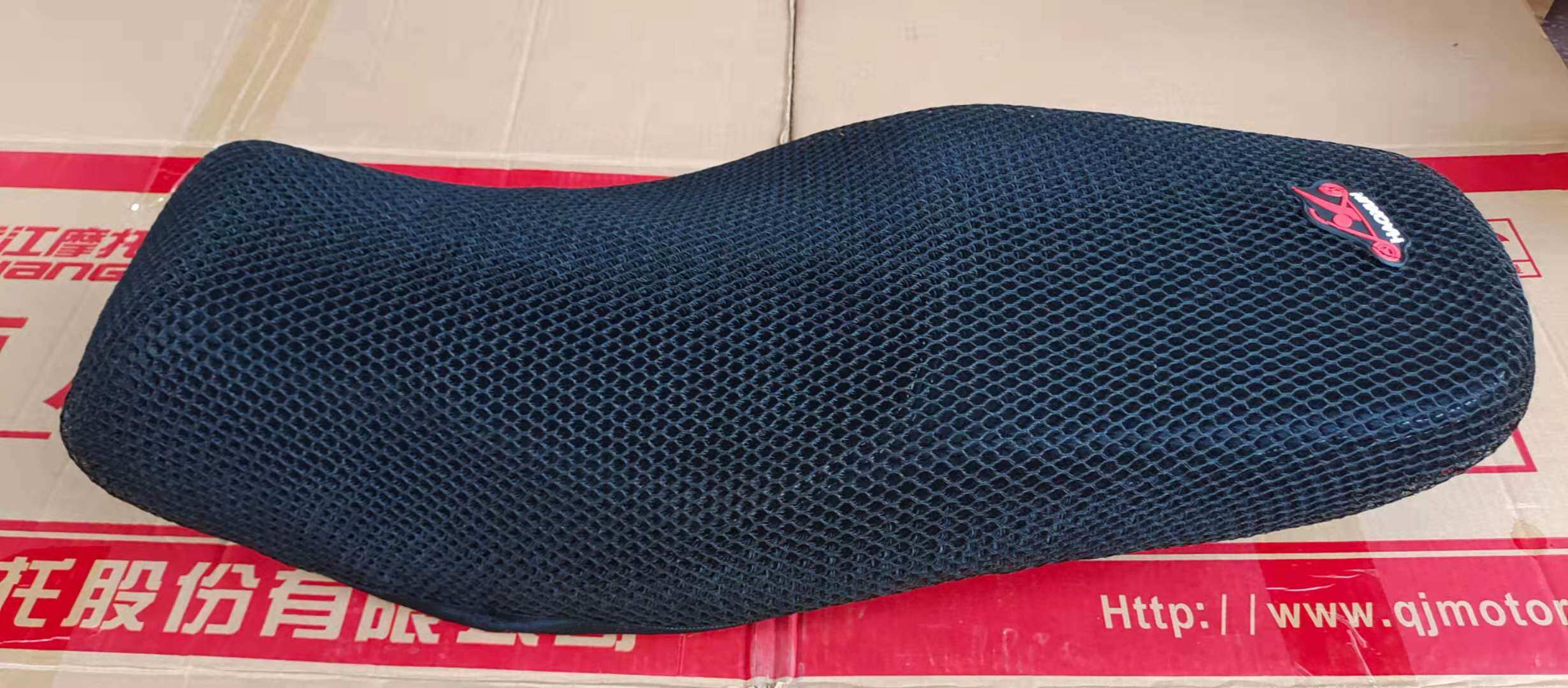 Applicable Qianjiang Long QJ150-19A-19C locomotive cushion sleeve thickened 3D mesh sun protection breathable seat cover