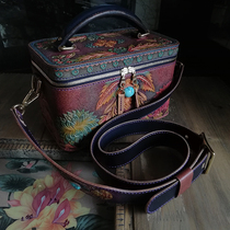 Hand-planted tannic cow leather carved and painted classical floral tattooy inlaid green pine raw stone female skewed satchel carrying bags
