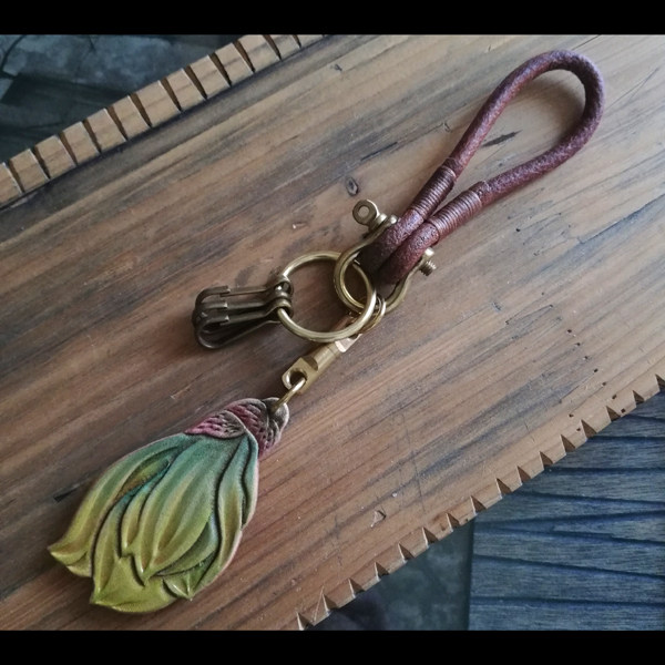 Handmade Tannic Bull Leather accessories Order Bull Leather Carved flowers Painted Jade Orchid Leather Rope Key Buttoned bag hanging decoration