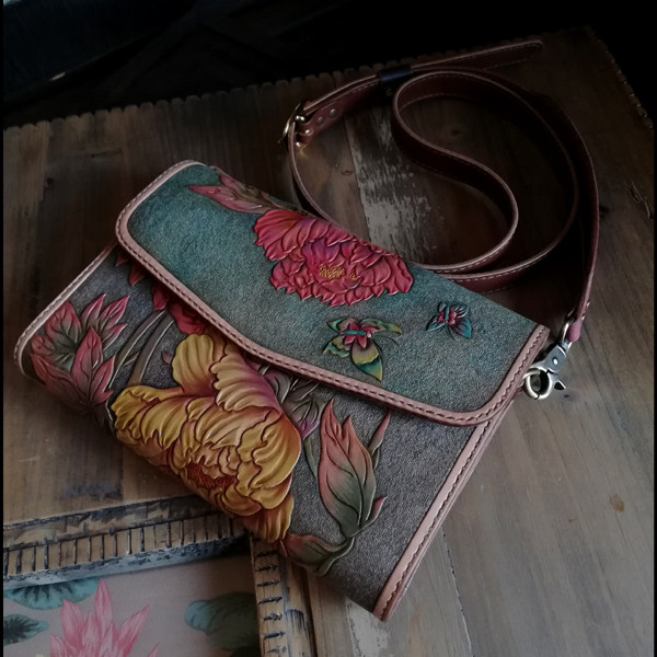 Handmade leather Gift Girl bookings Planted Tannic Bull Leather Sculpted Peony Flowers Woman's Oblique Satchel with bag