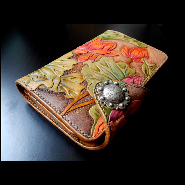 Handmade leather men's bags and women's bags custom leather carving hand-painted women's clutch bags