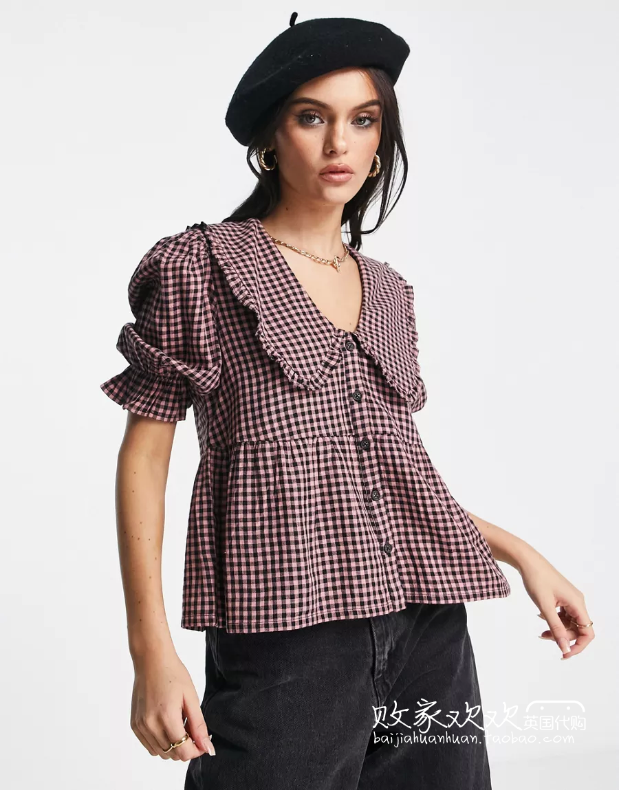 Britain 02 12 2022 Trend points to women's new sweet mini-pane shirt