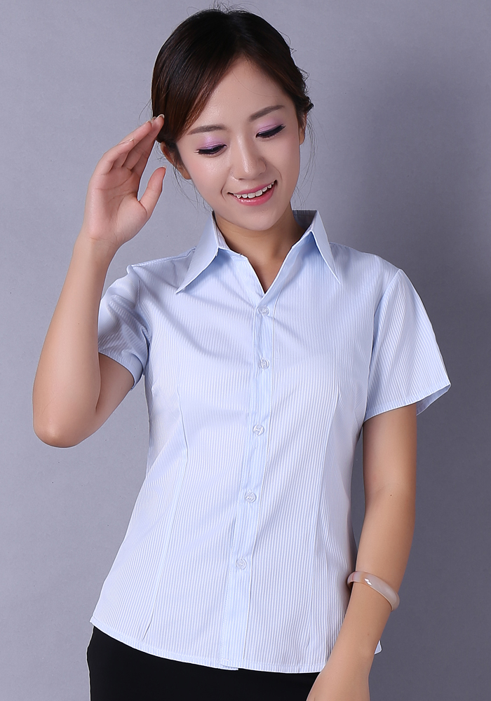Mùa hè phụ nữ mới của ánh sáng màu xanh áo sơ mi ngắn tay sọc màu xanh chuyên nghiệp mặc dụng cụ làm việc áo sơ mi nửa tay eo V-cổ áo sơ mi hoa